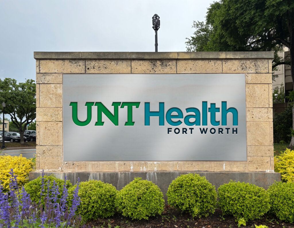 UNT Health metal campus sign